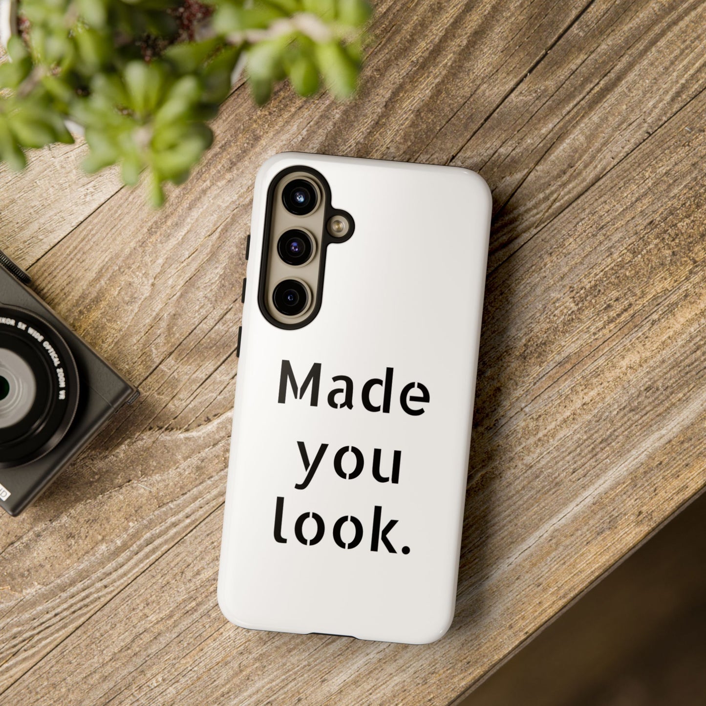 Made you look. Smartphonehülle