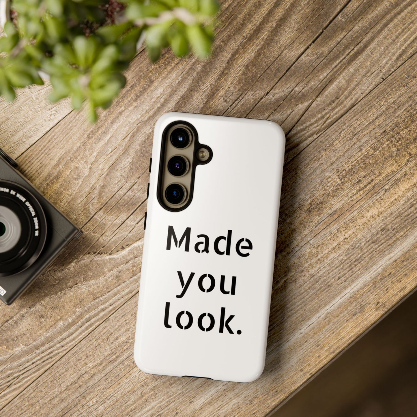 Made you look. Smartphonehülle