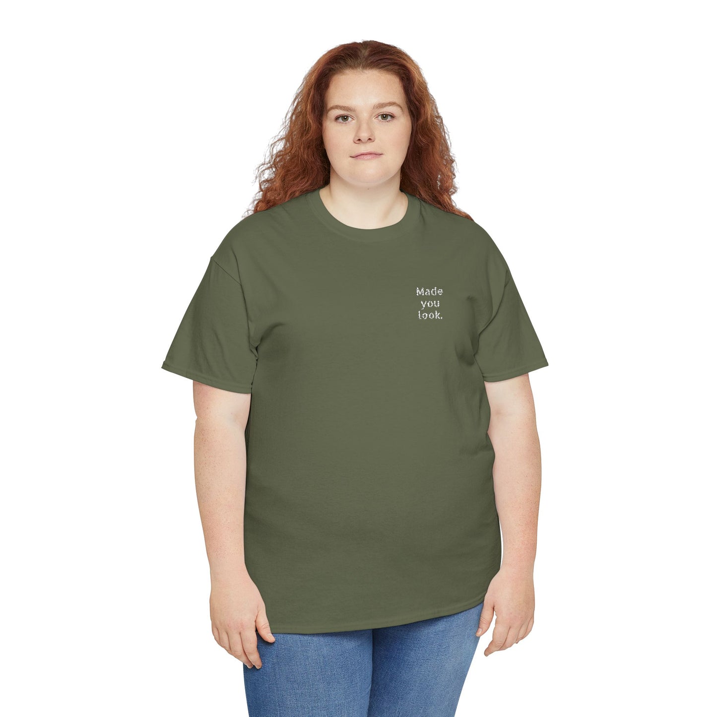 Made you look. Unisex Heavy Cotton Tee, Logo gestickt, 12 Farben