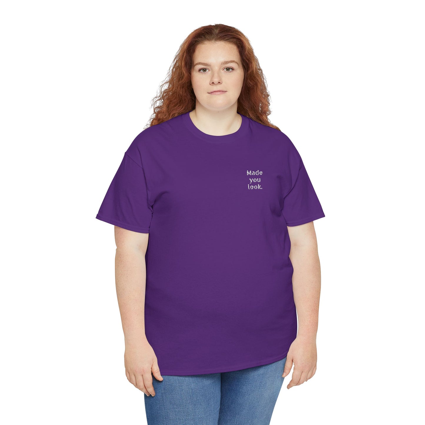 Made you look. Unisex Heavy Cotton Tee, Logo gestickt, 12 Farben